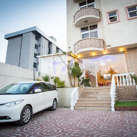 White House Addis Hotel エクステリア 写真