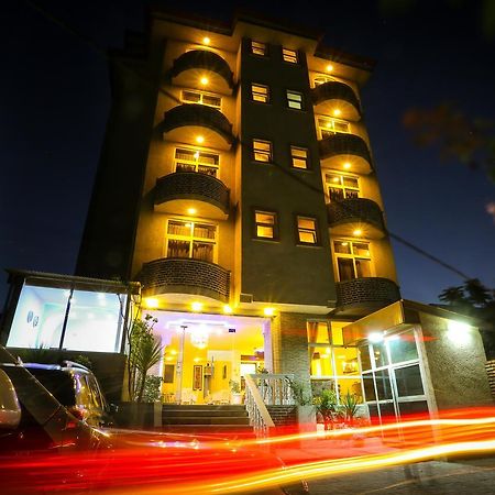 White House Addis Hotel エクステリア 写真