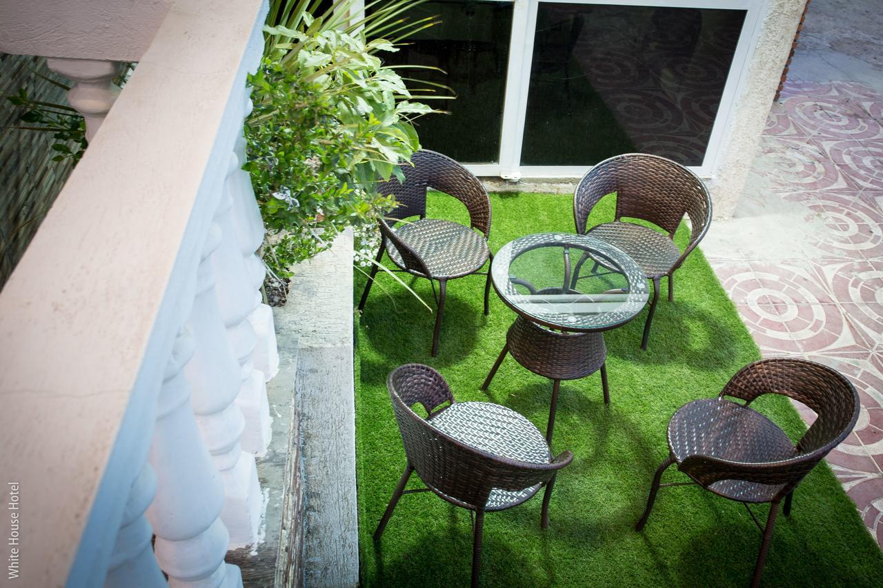 White House Addis Hotel エクステリア 写真